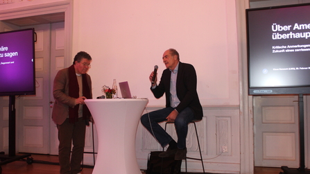 Jochen Wagner und Professor Benesch