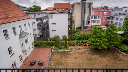Ausblick in den Innenhof Richtung Norden, Gymnasiumstraße